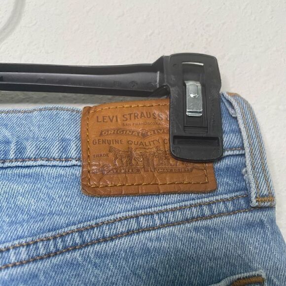 Levi’s Women’s Wedgie Distressed Premium Button Fly Straight Leg Jeans Size 25 - Picture 11 of 12